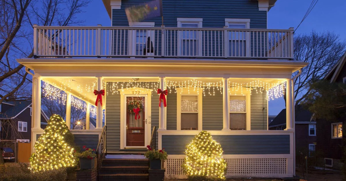 how to hang christmas lights around garage door